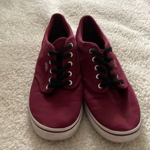 Vans Low Top Sneakers Women's Size 8 Casual Tennis Shoes Lace Up